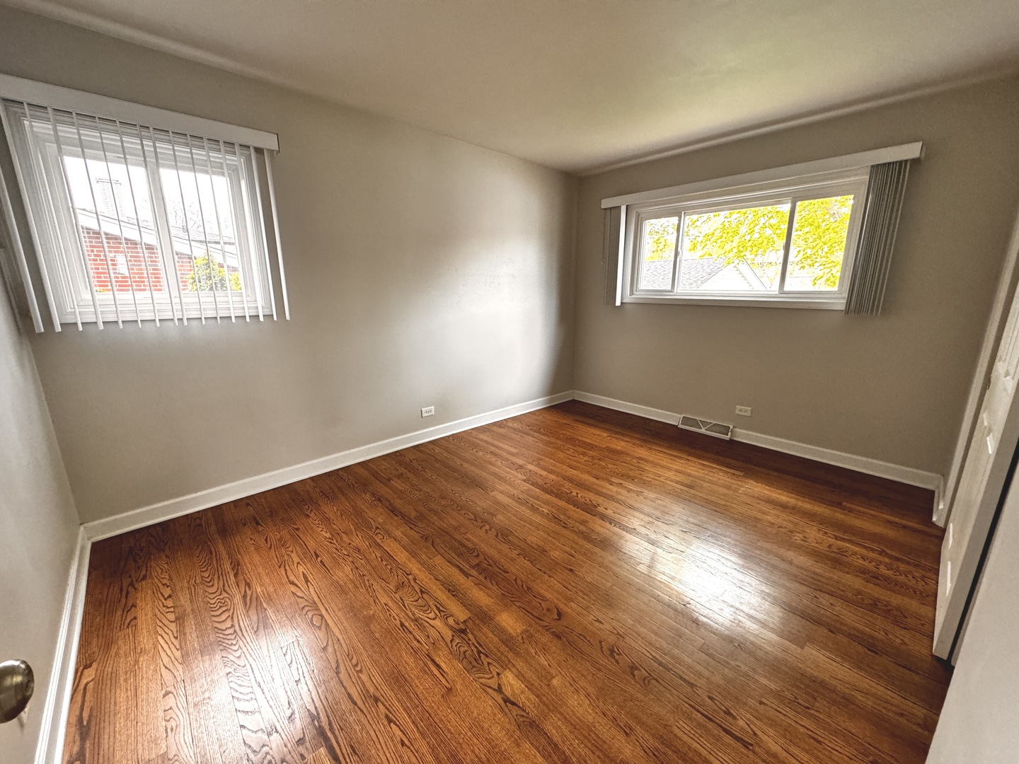 1049 S Norbury Avenue