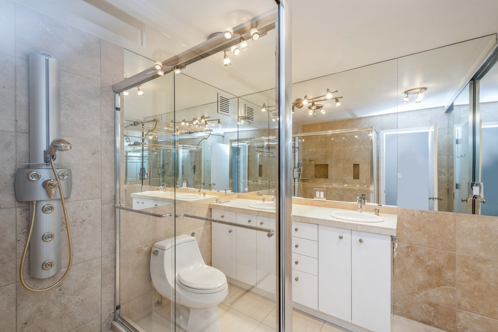 505 N Lake Shore Drive Unit: 4205