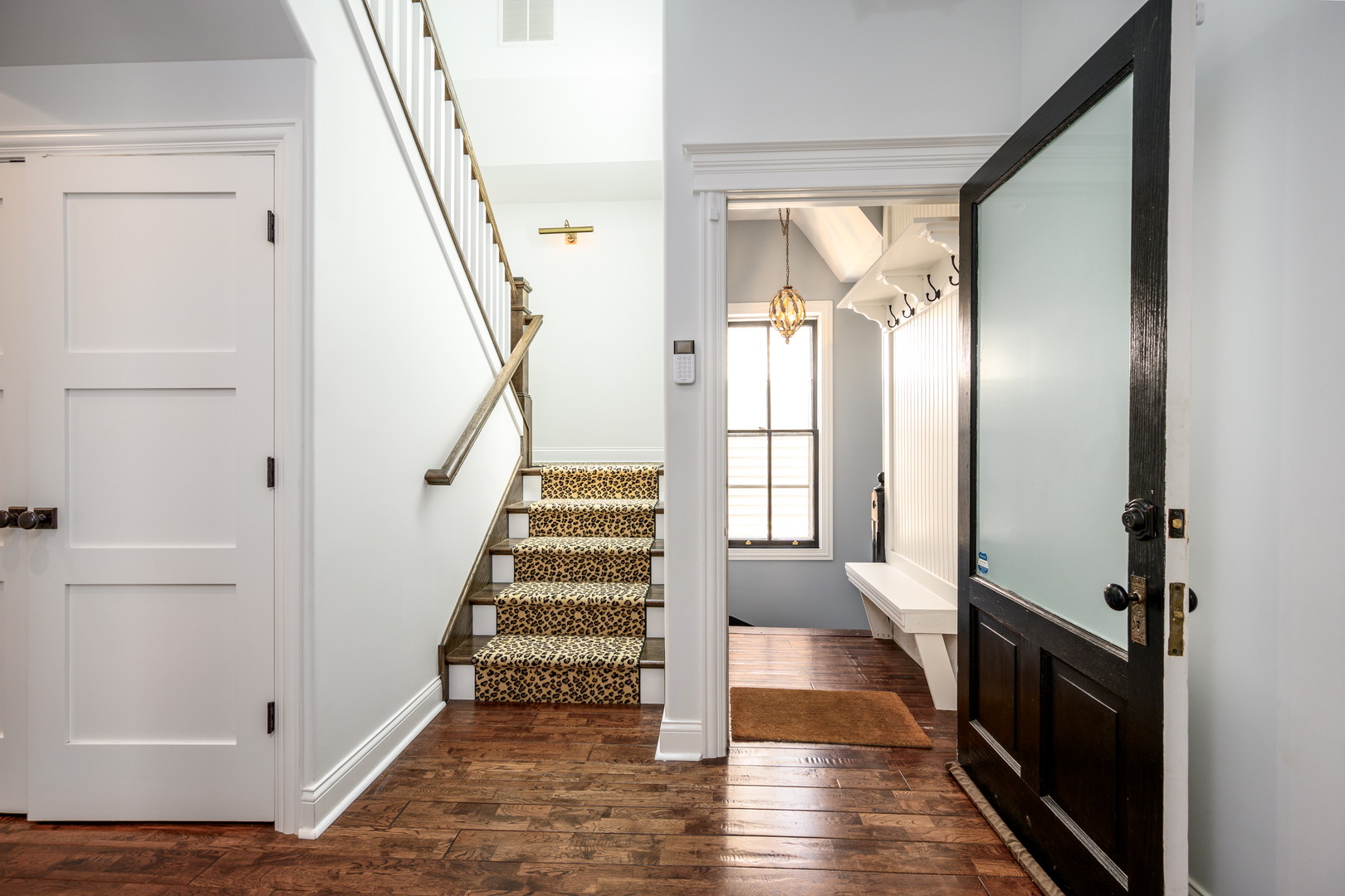 2111 W Wilson Avenue Unit: 2