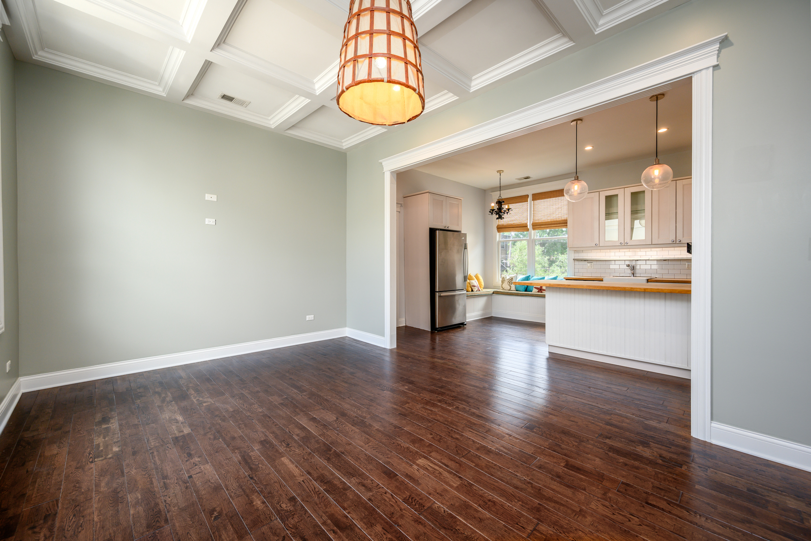 2111 W Wilson Avenue Unit: 2