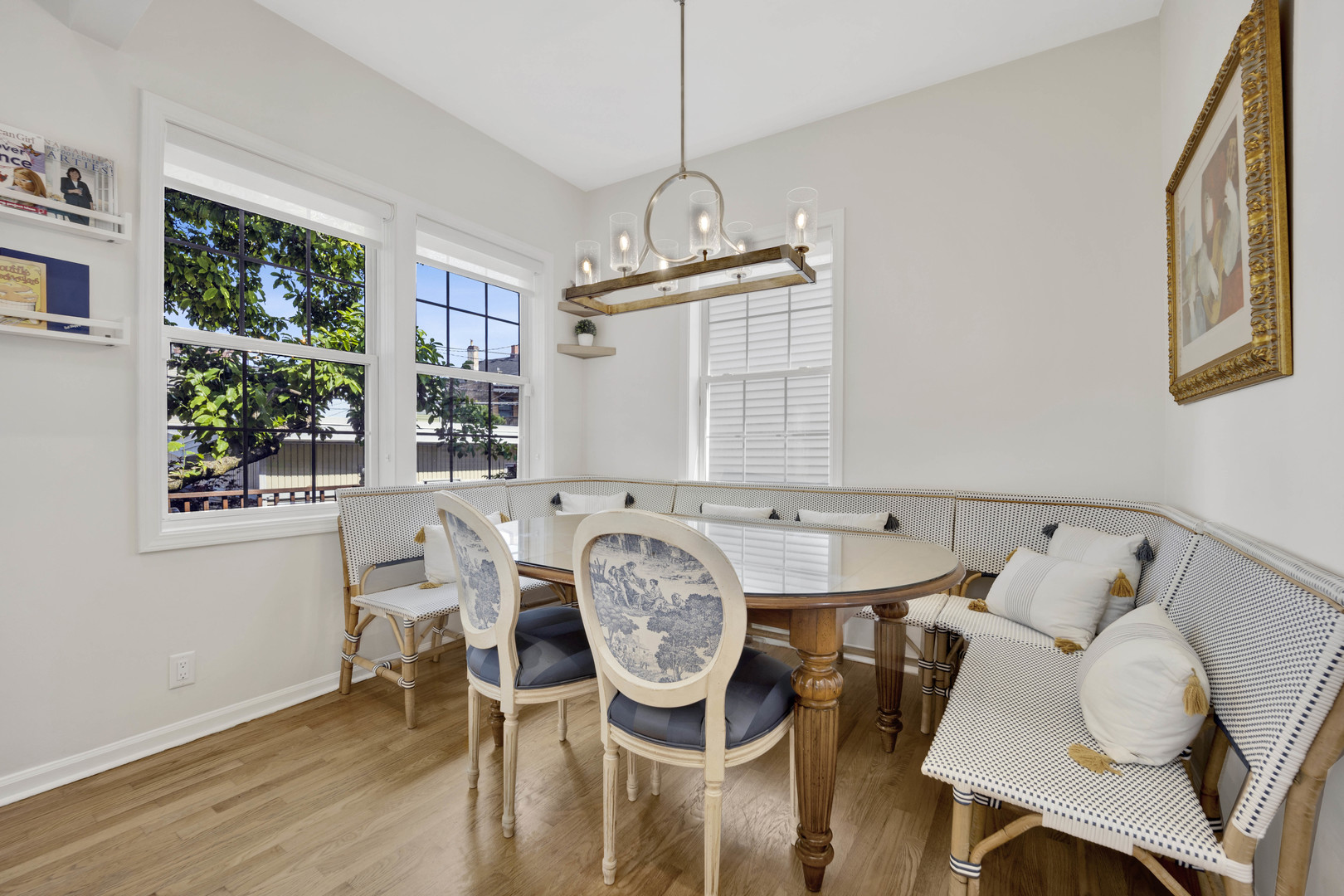 2705 N Marshfield Avenue