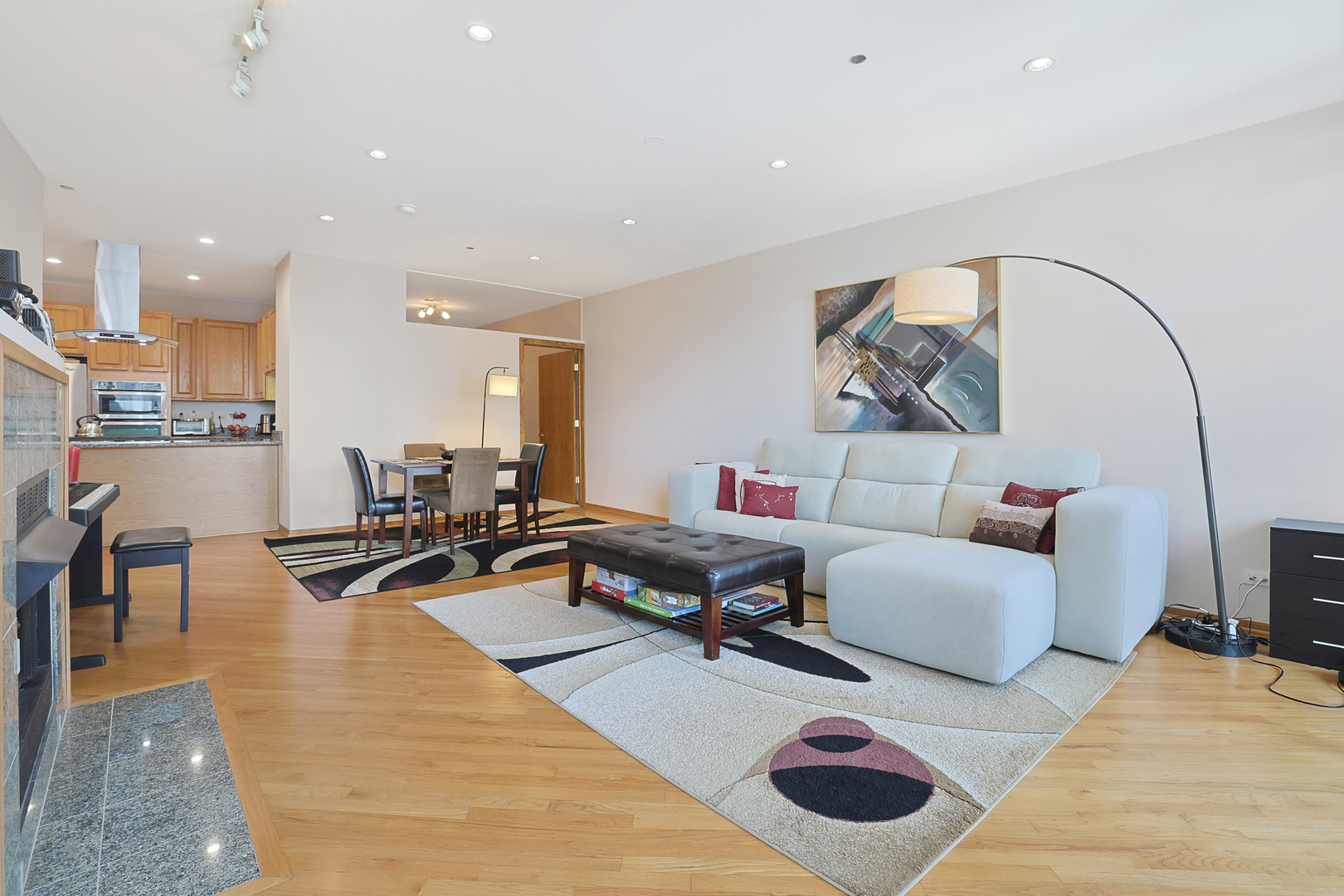 910 S MICHIGAN Avenue Unit: 1513