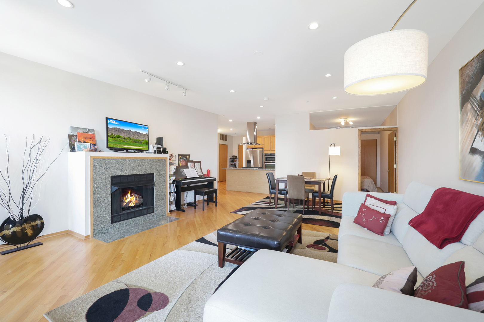 910 S MICHIGAN Avenue Unit: 1513
