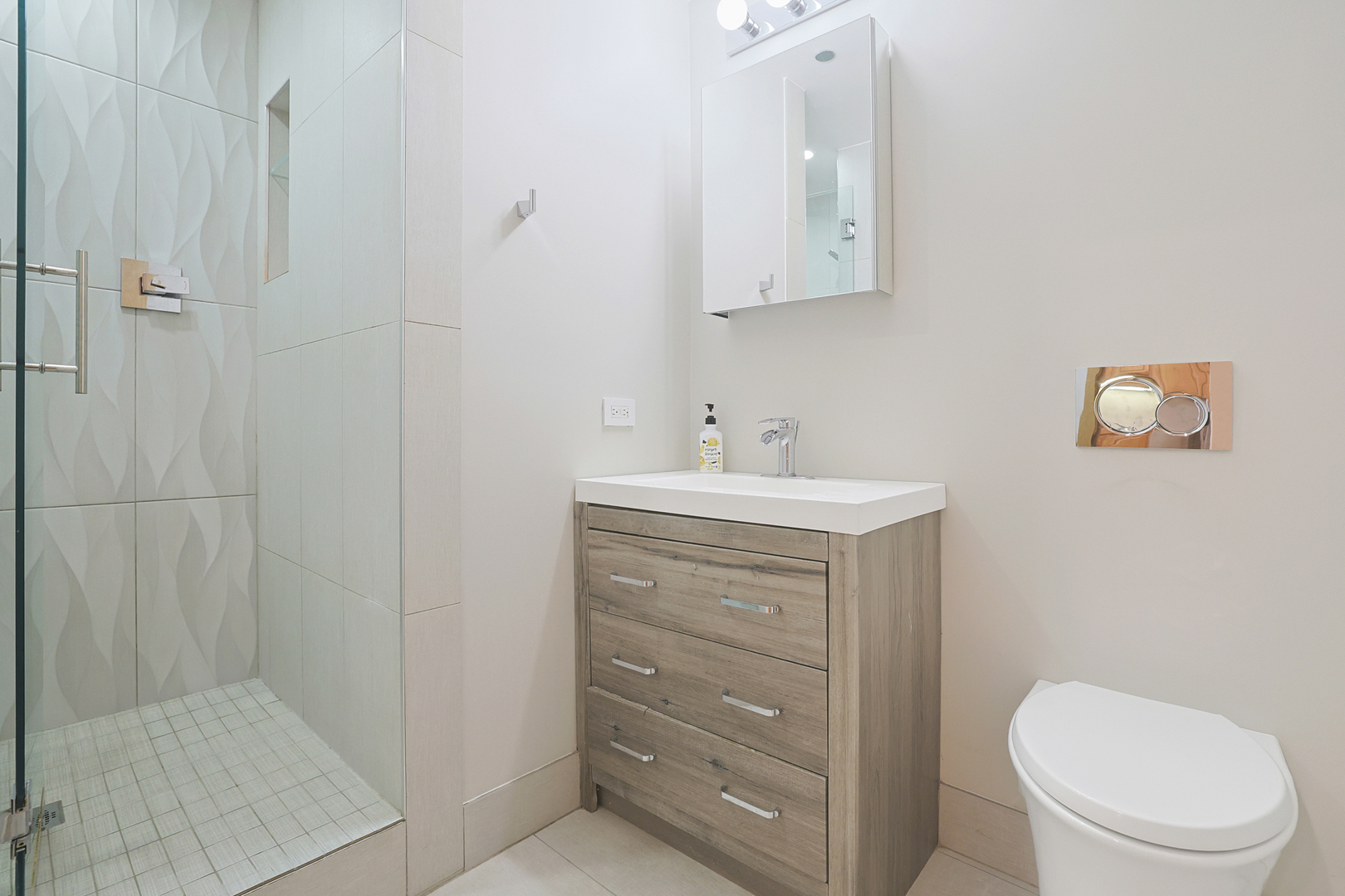 910 S MICHIGAN Avenue Unit: 1513