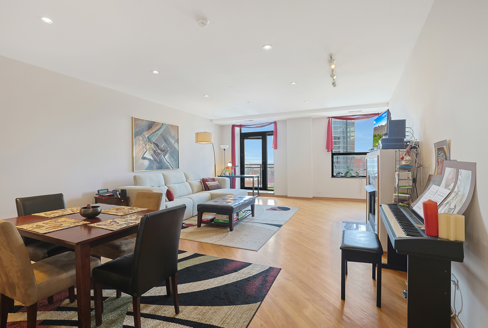 910 S MICHIGAN Avenue Unit: 1513
