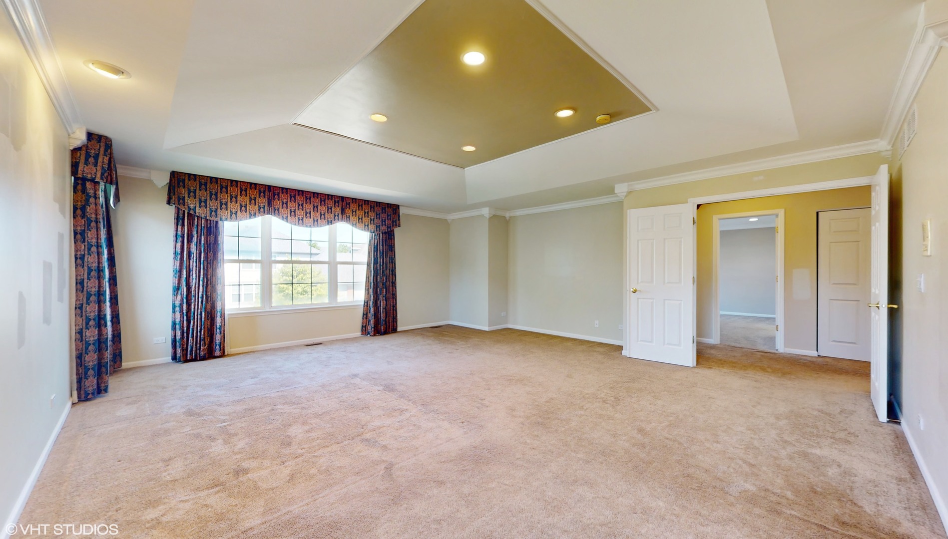 1540 N Oakmont Drive