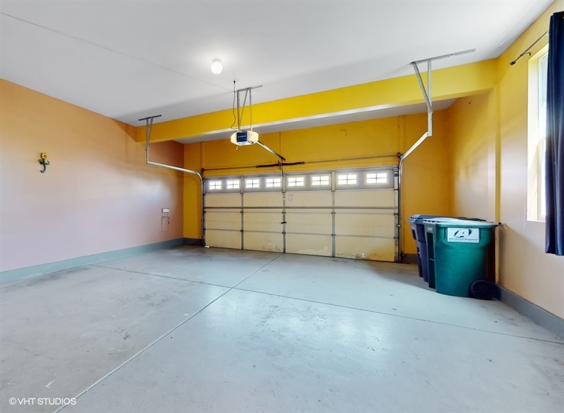 1540 N Oakmont Drive