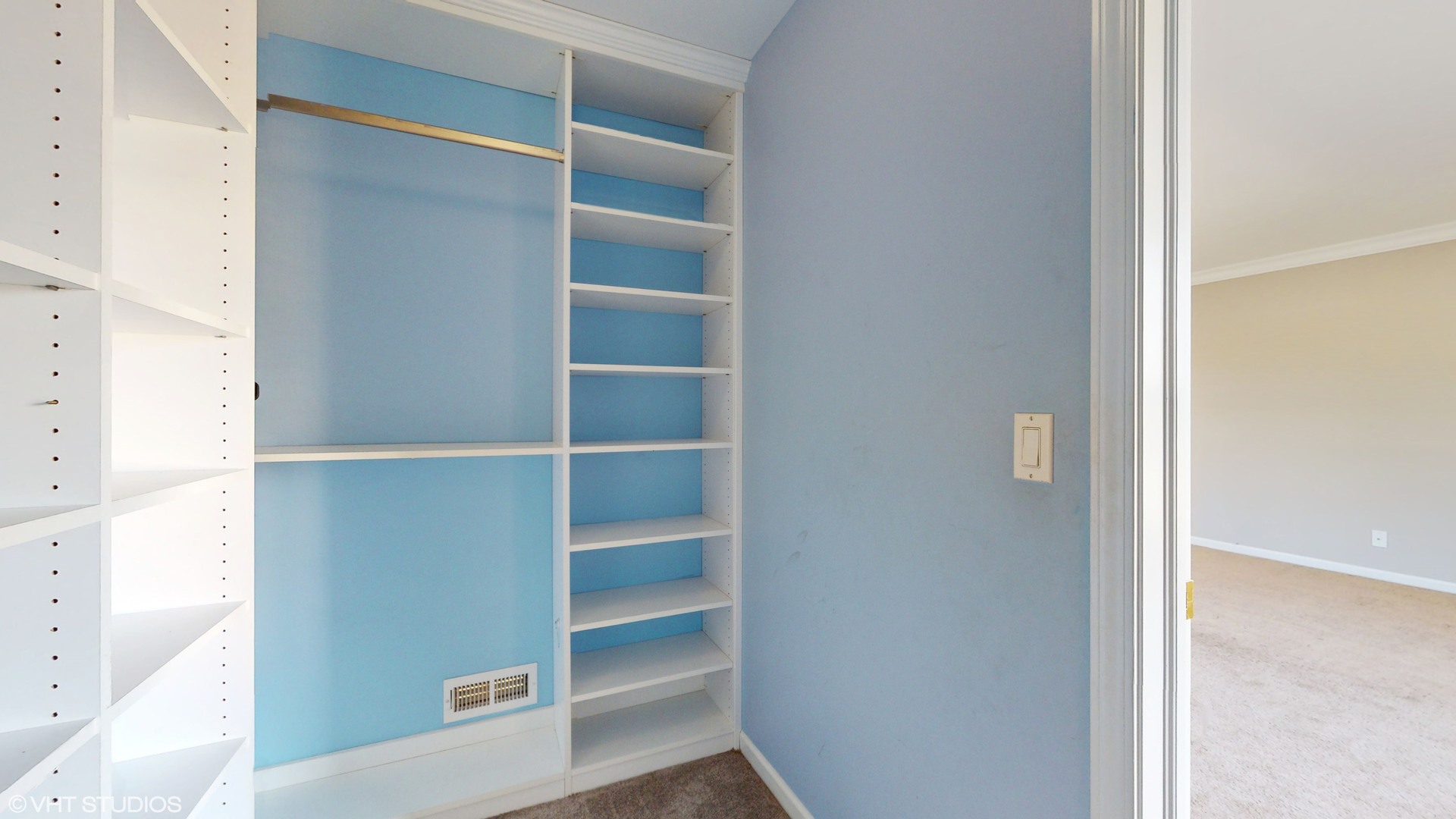 1540 N Oakmont Drive