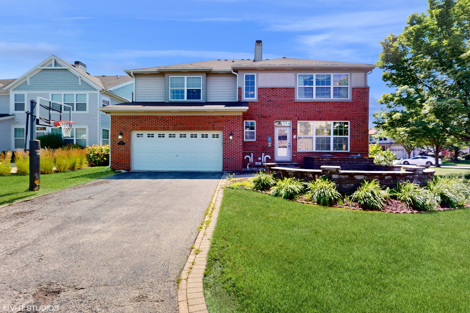 1540 N Oakmont Drive