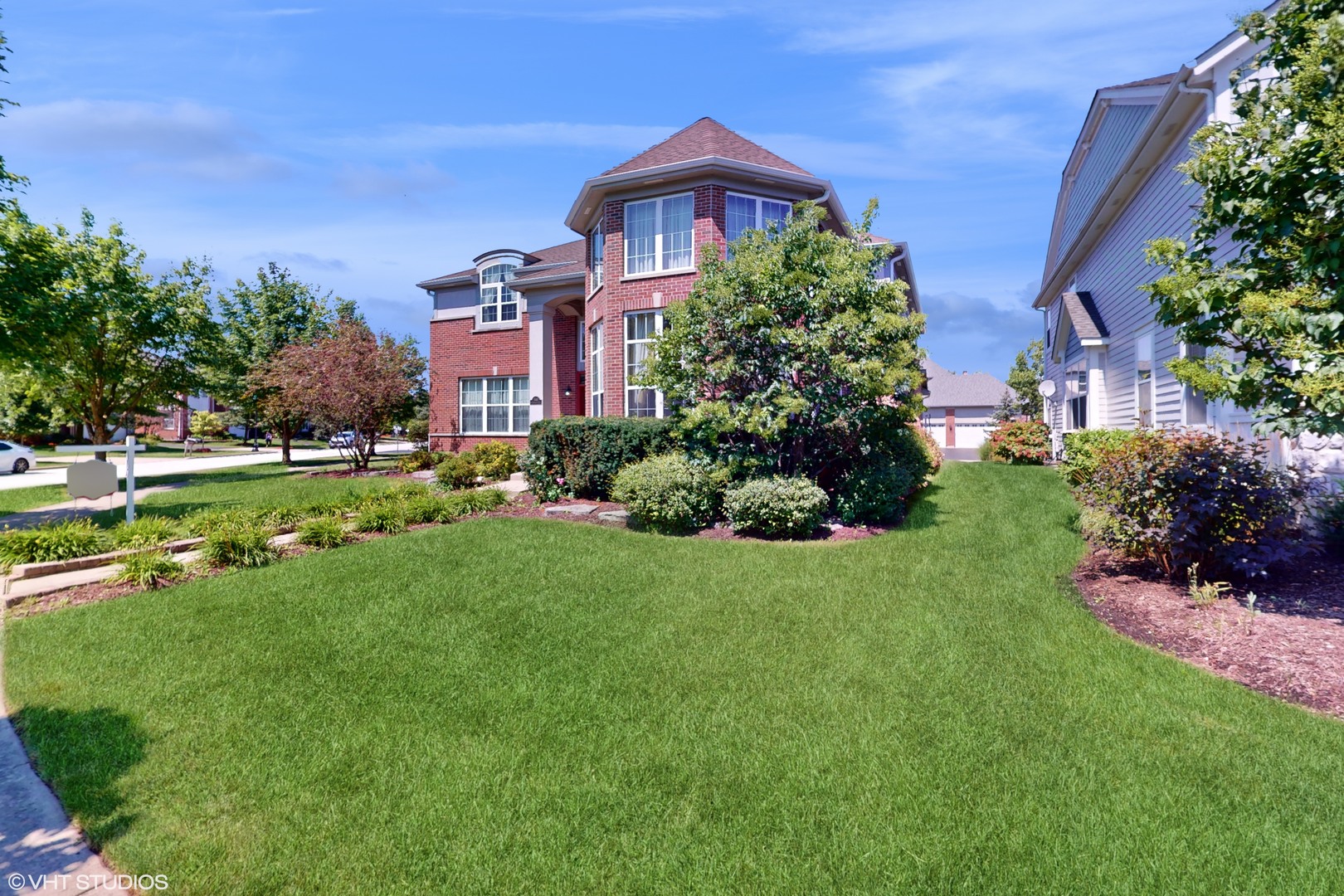 1540 N Oakmont Drive