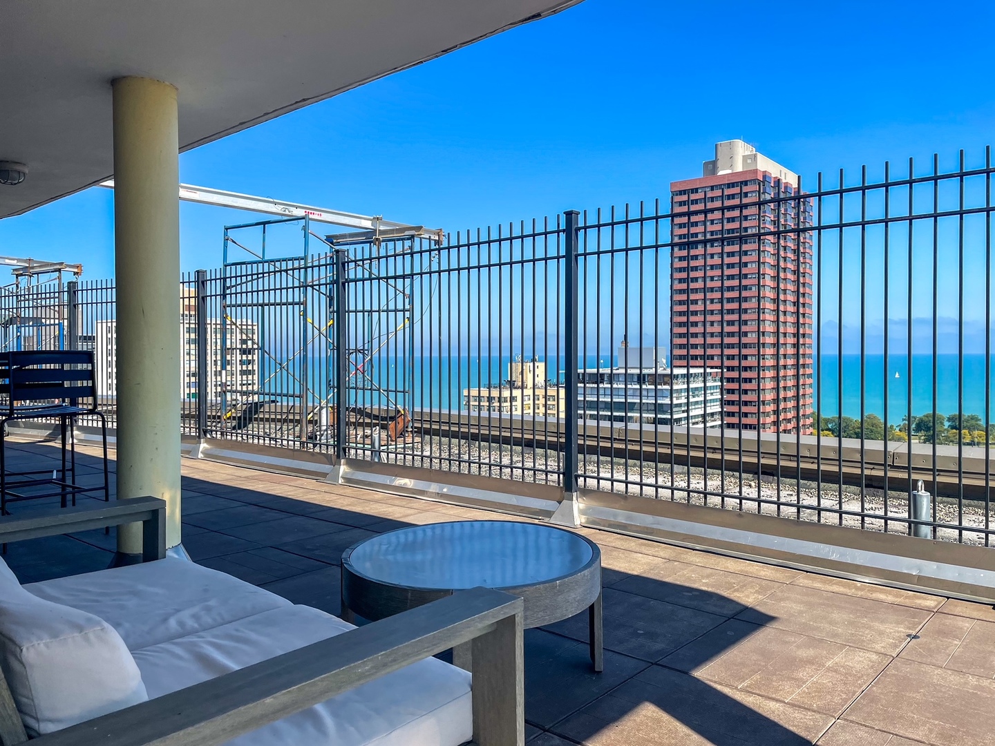 2930 N SHERIDAN Road Unit: 607