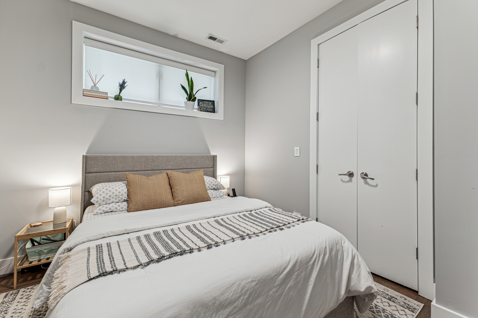 1443 W Thomas Street Unit: 2E