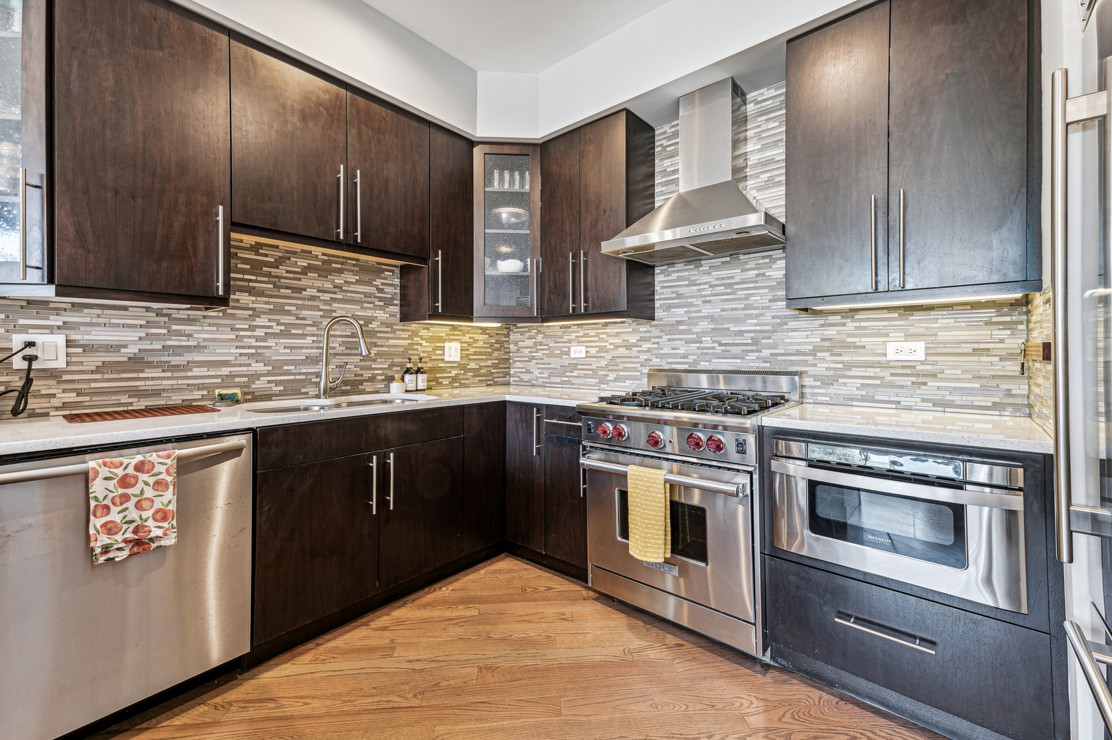1443 W Thomas Street Unit: 2E