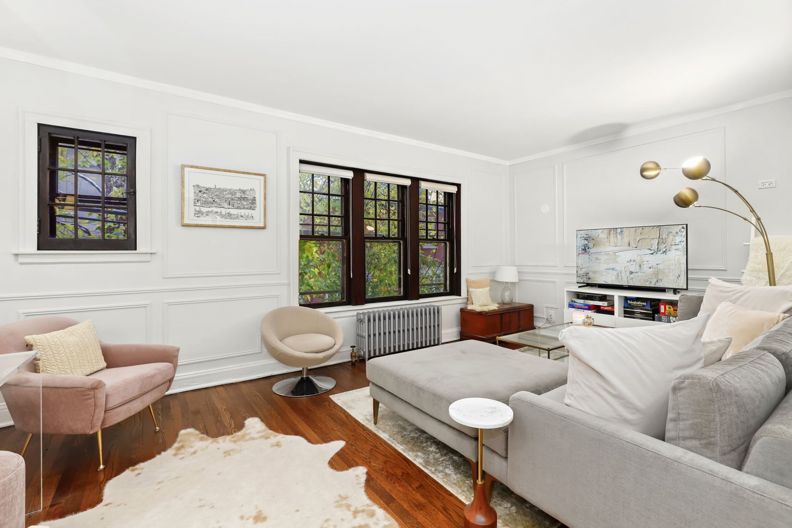 2317 N Cambridge Avenue Unit: 1N