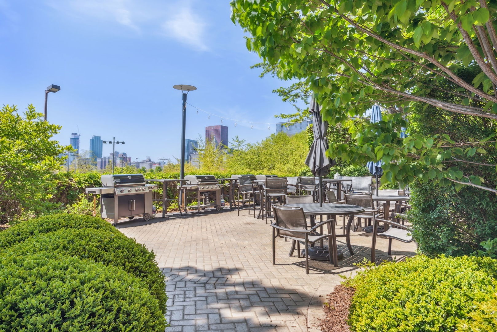 155 N HARBOR Drive Unit: 1303