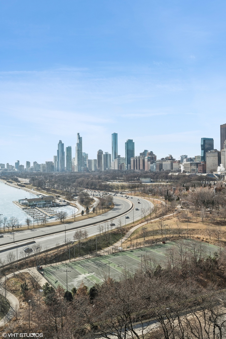 155 N HARBOR Drive Unit: 1303