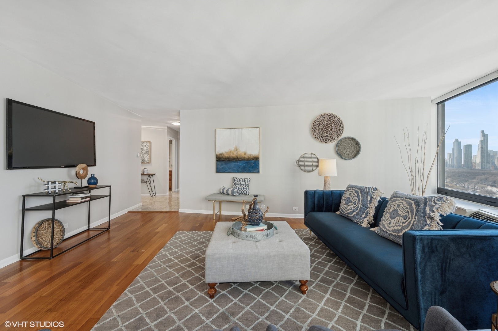 155 N HARBOR Drive Unit: 1303