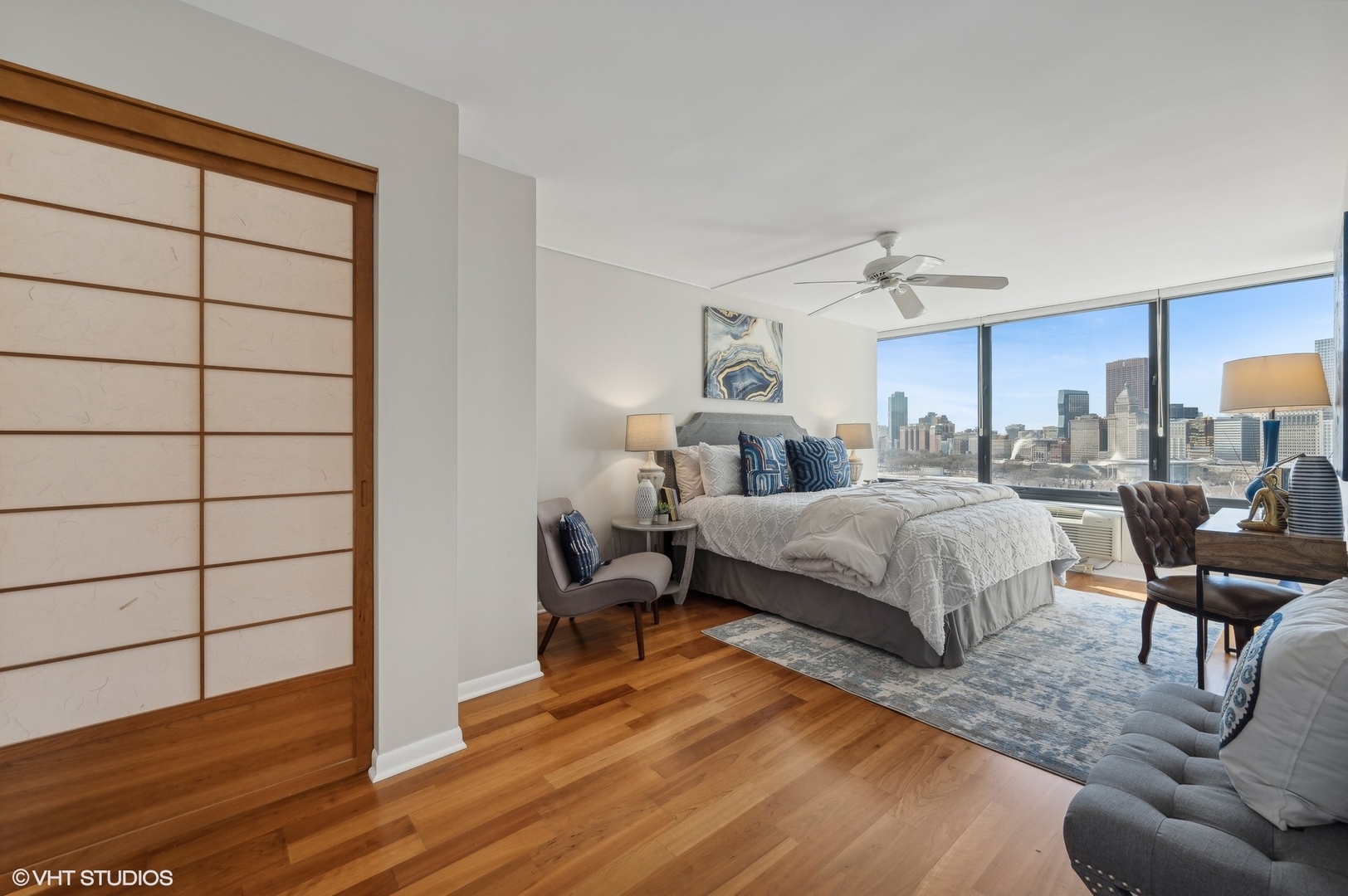 155 N HARBOR Drive Unit: 1303