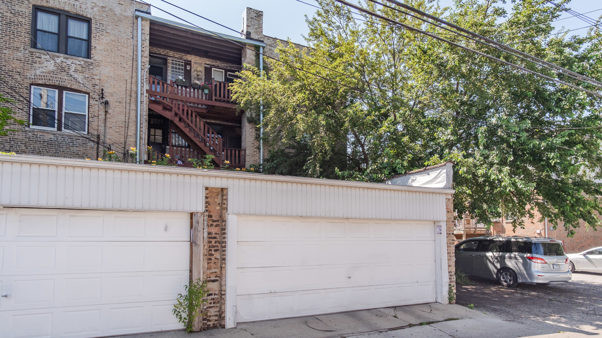 6549 N Ashland Avenue Unit: 2