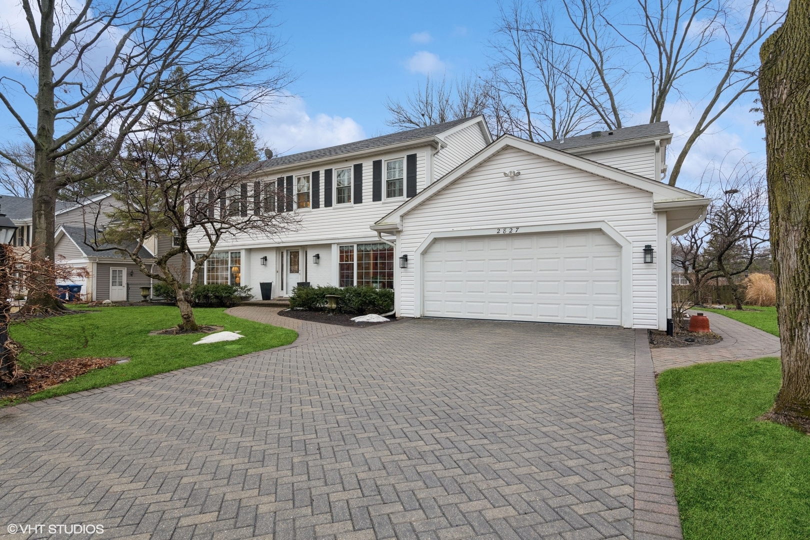 2827 Canterbury Drive