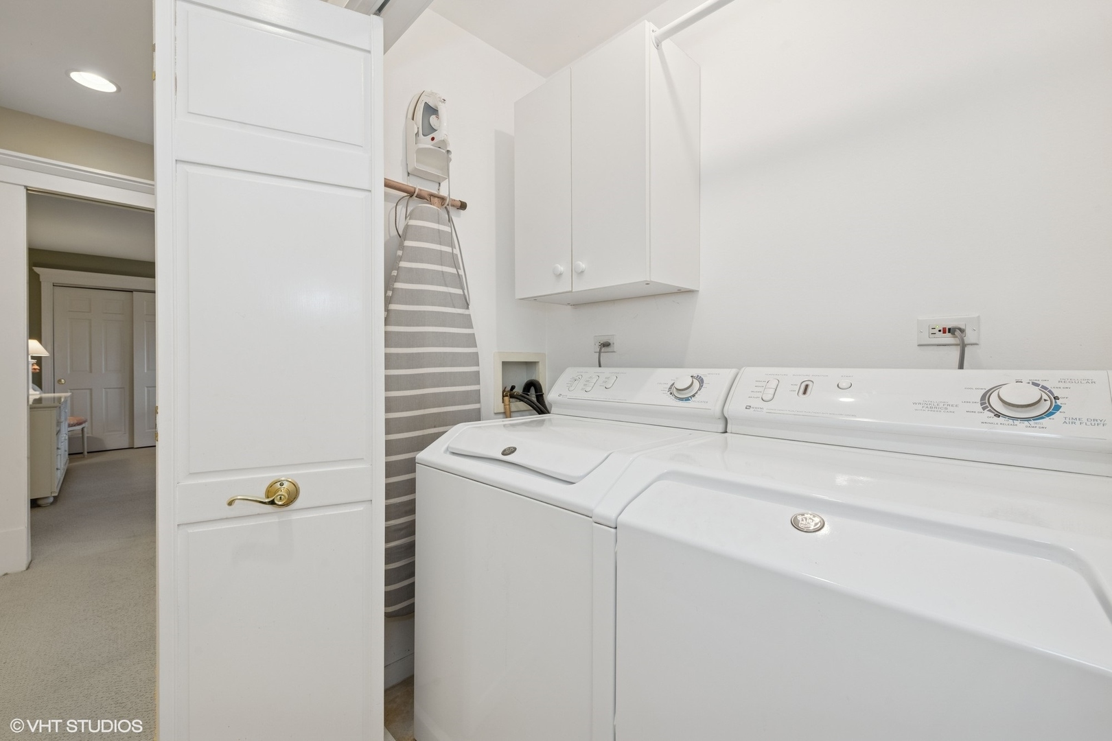 2827 Canterbury Drive