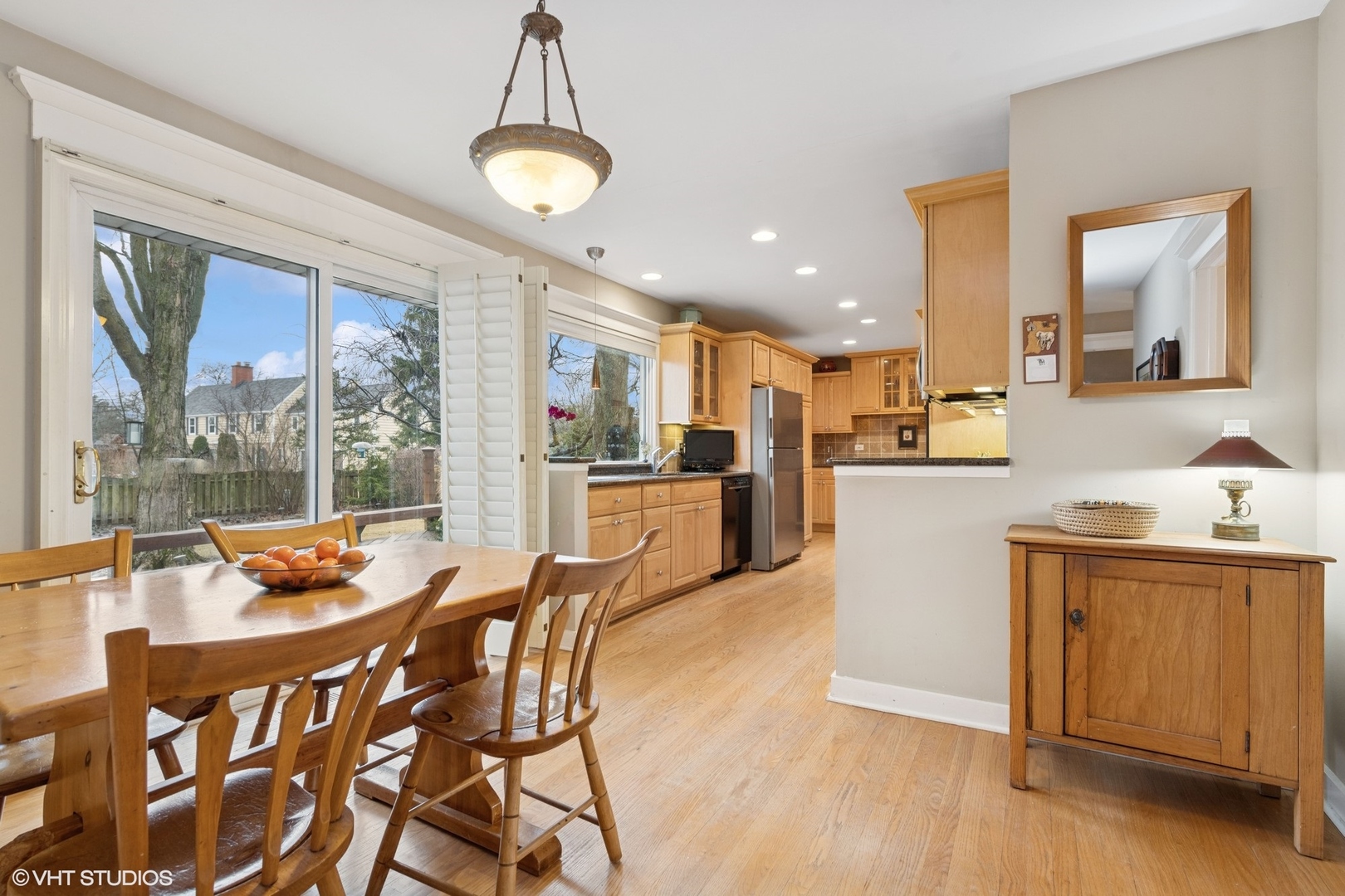 2827 Canterbury Drive