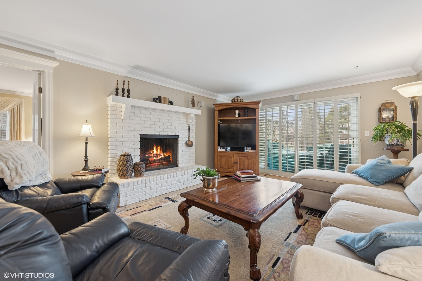 2827 Canterbury Drive