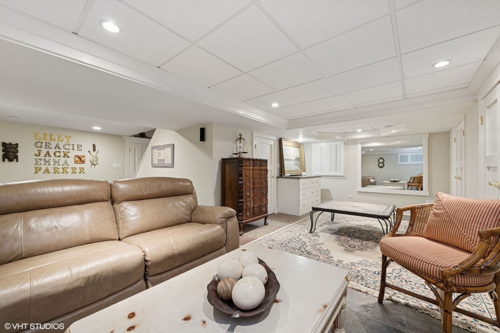 2827 Canterbury Drive