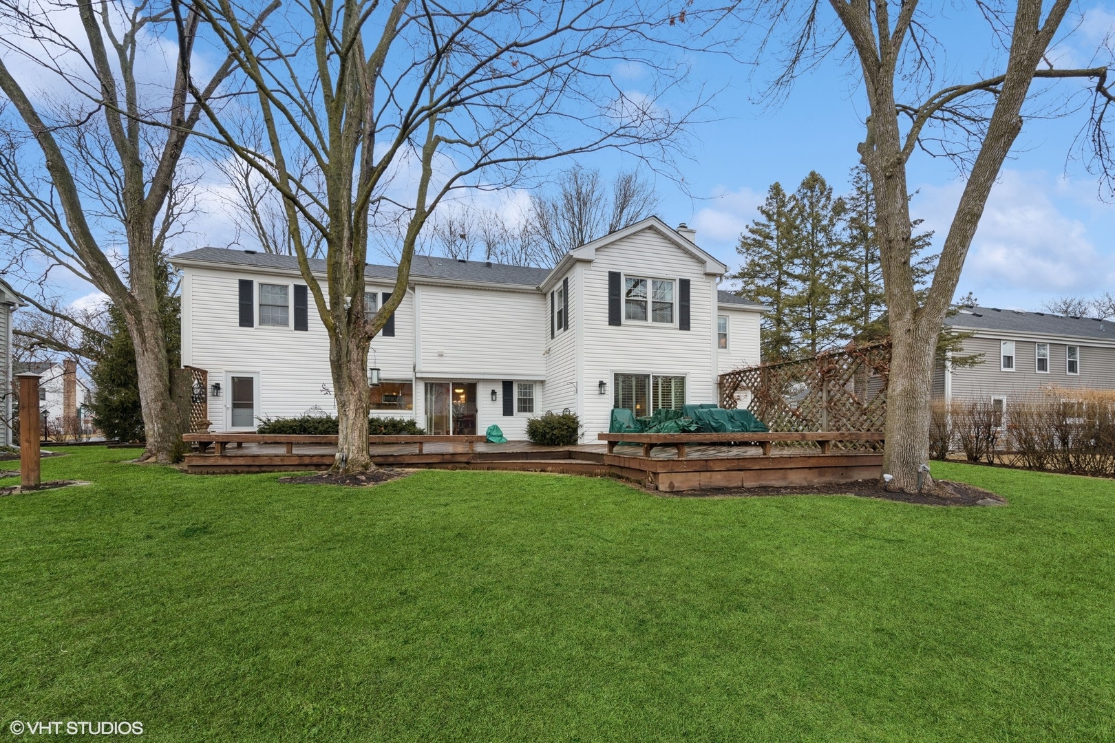 2827 Canterbury Drive