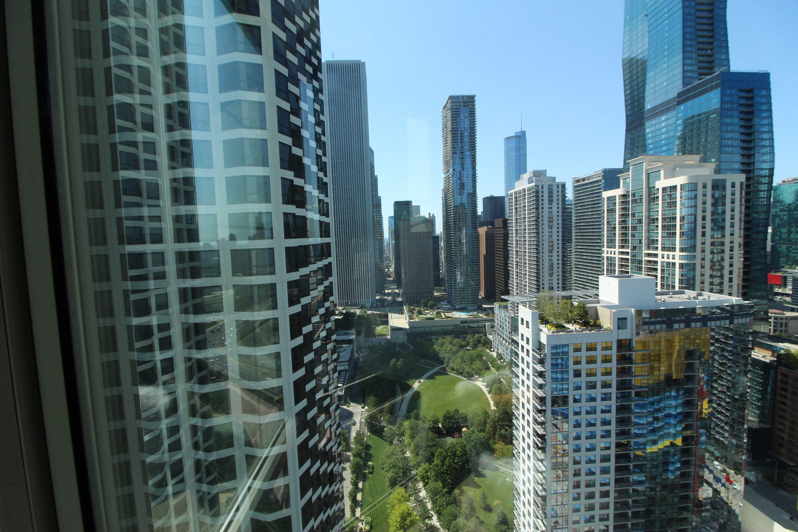 195 N Harbor Drive Unit: 3608