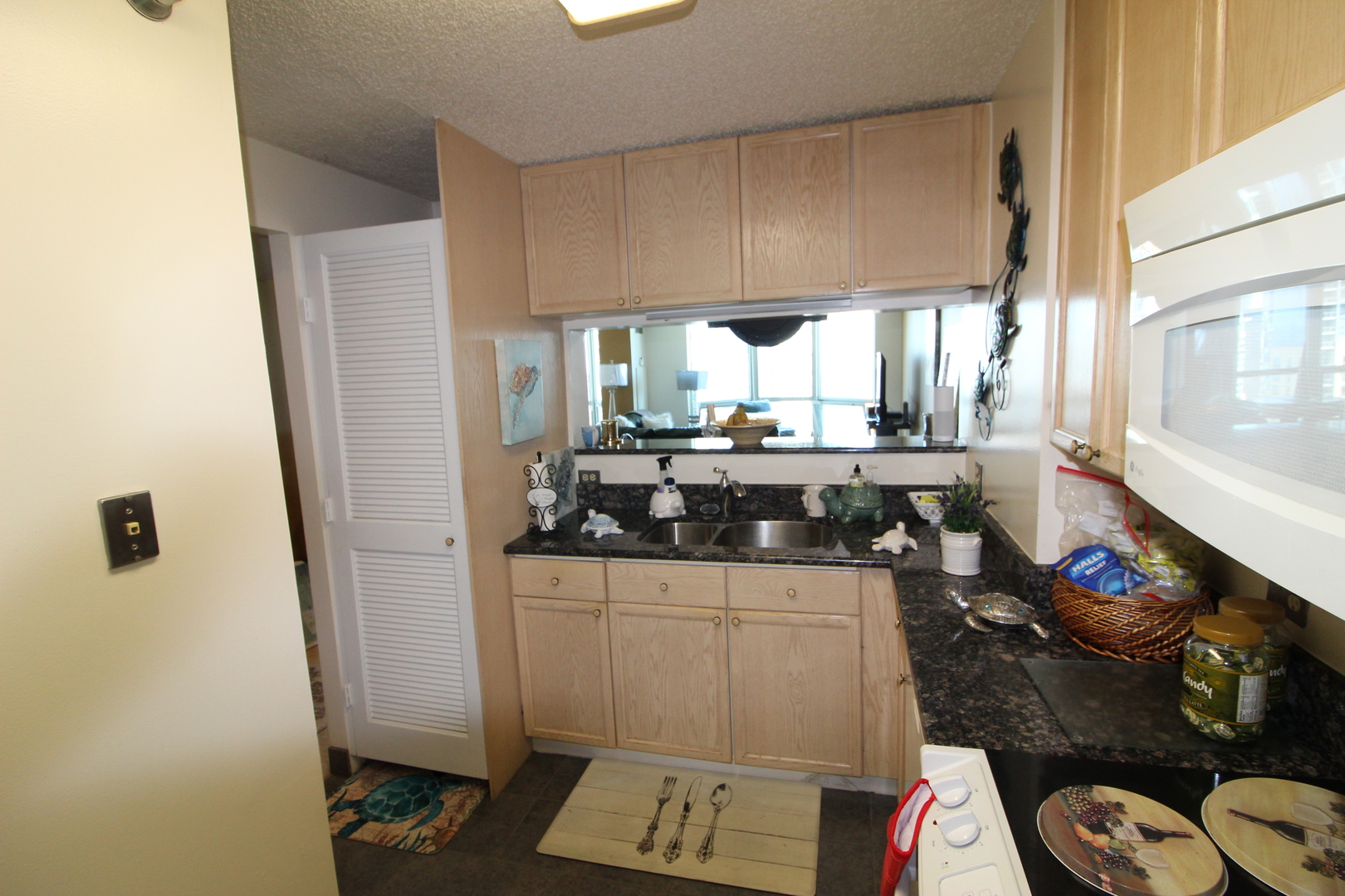 195 N Harbor Drive Unit: 3608