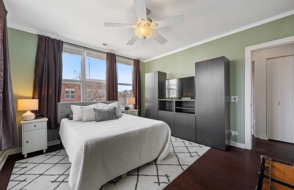 2238 W Maypole Avenue Unit: 303