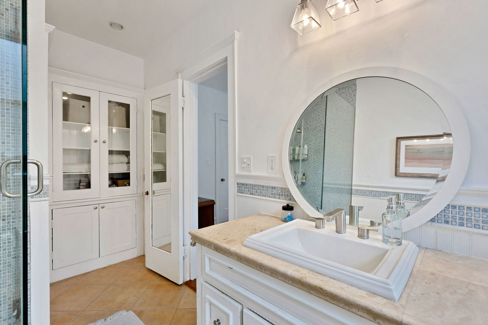 807 Hinman Avenue Unit: 3