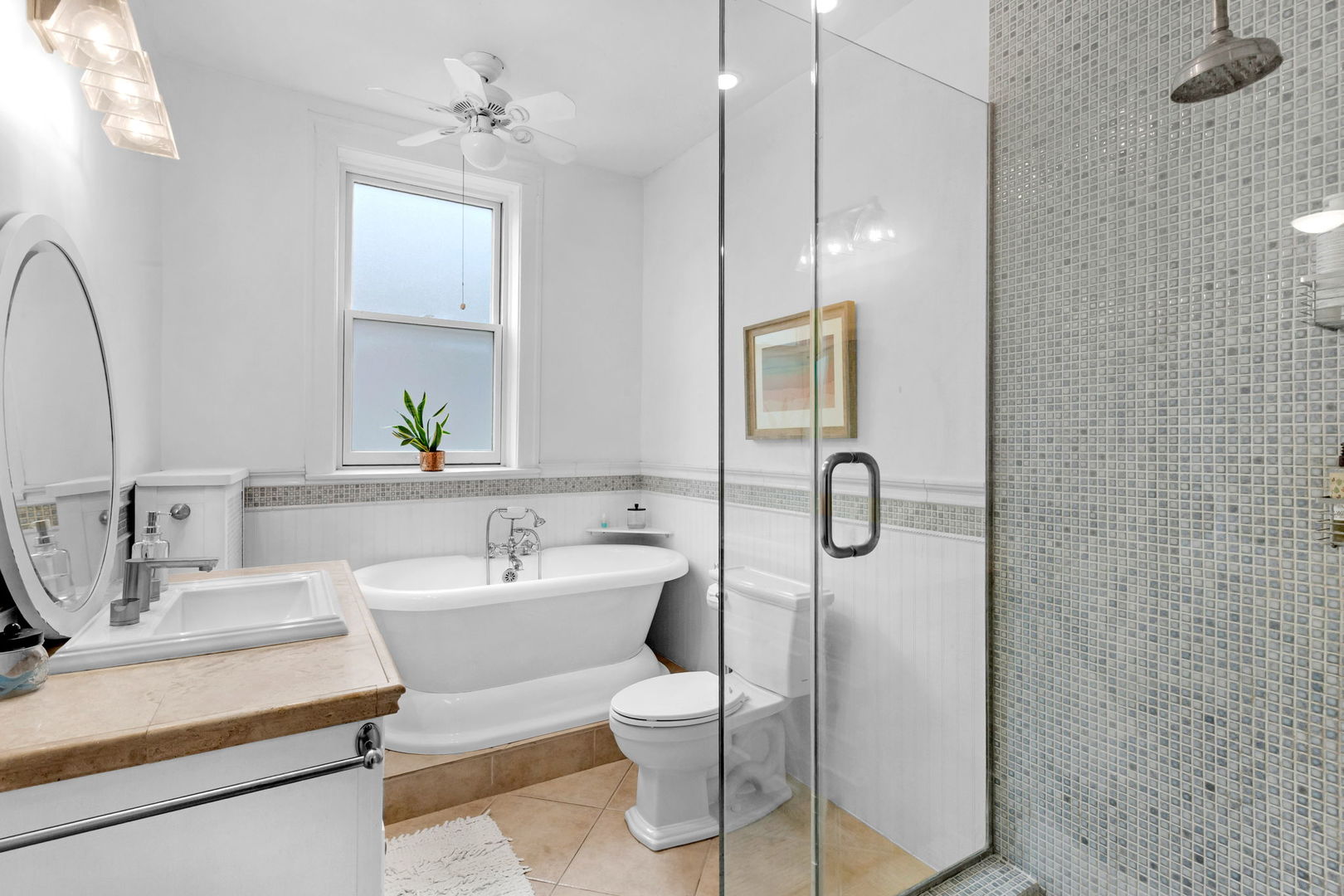 807 Hinman Avenue Unit: 3