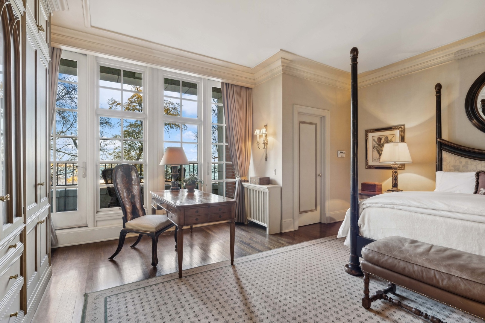 199 E Lake Shore Drive Unit: 3