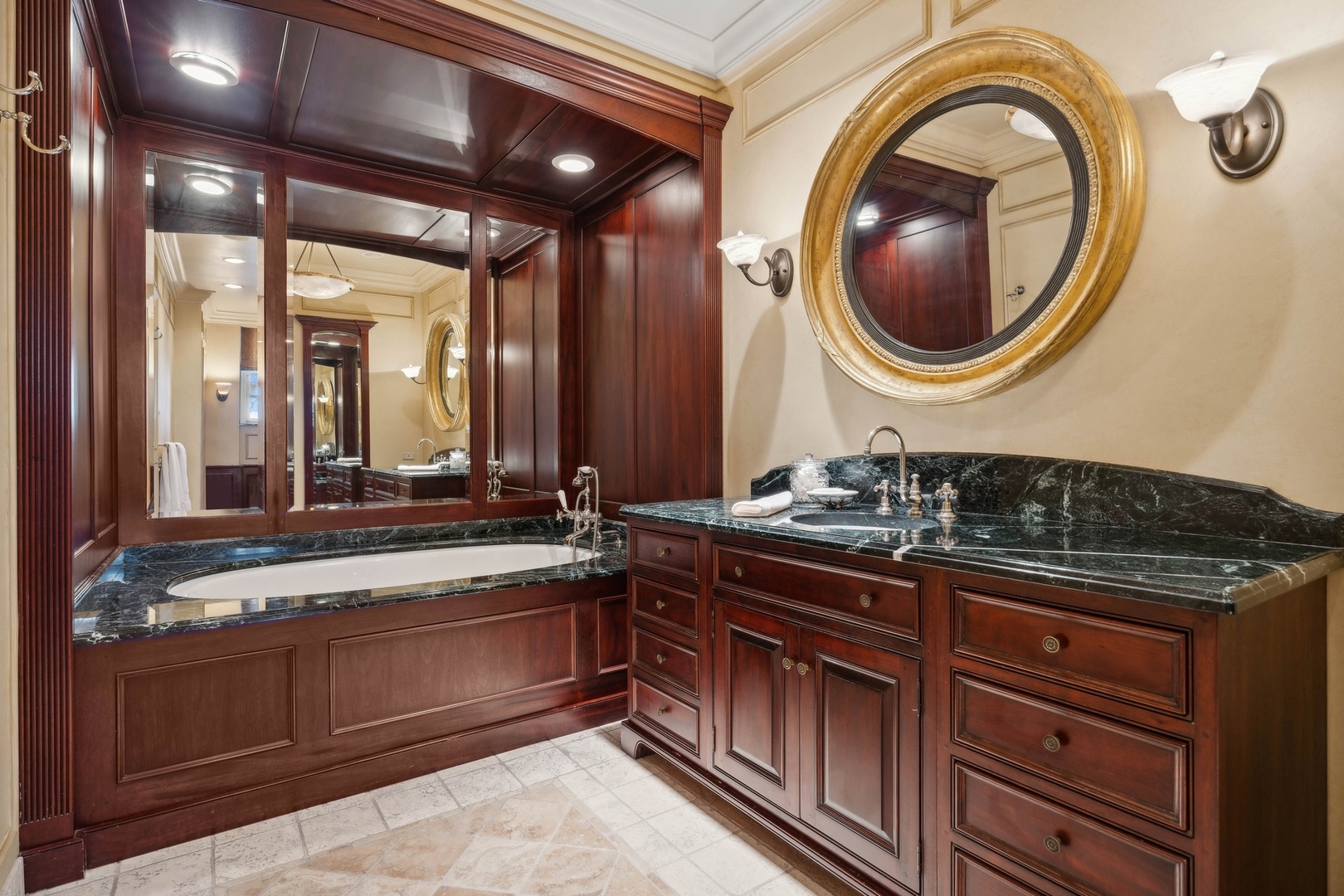 199 E Lake Shore Drive Unit: 3