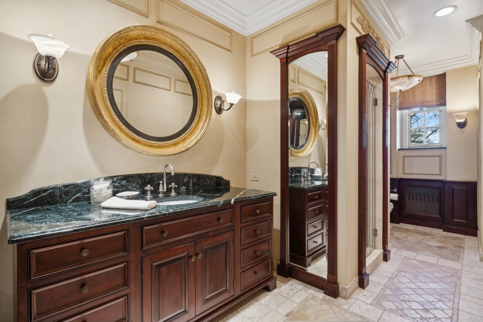 199 E Lake Shore Drive Unit: 3