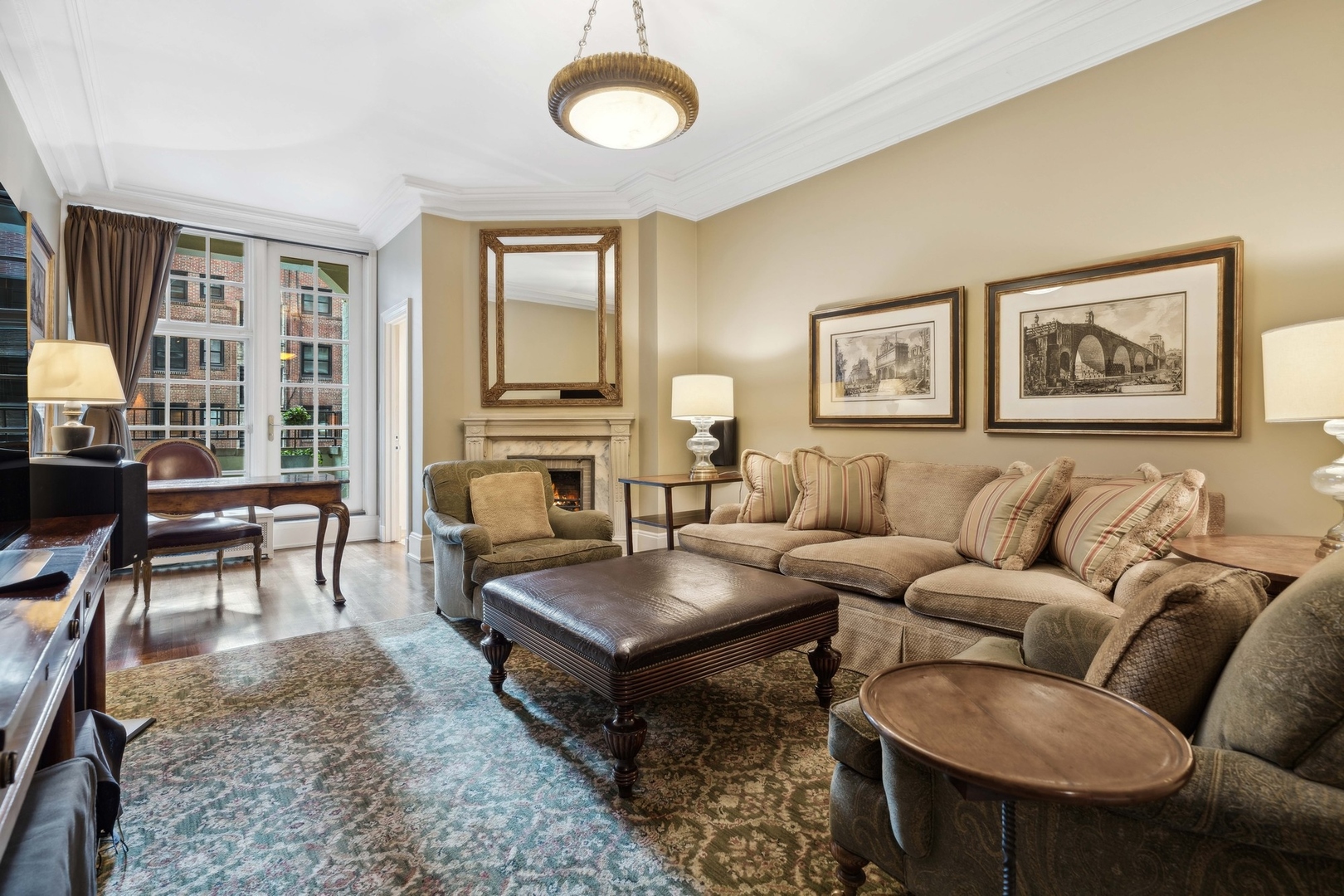 199 E Lake Shore Drive Unit: 3