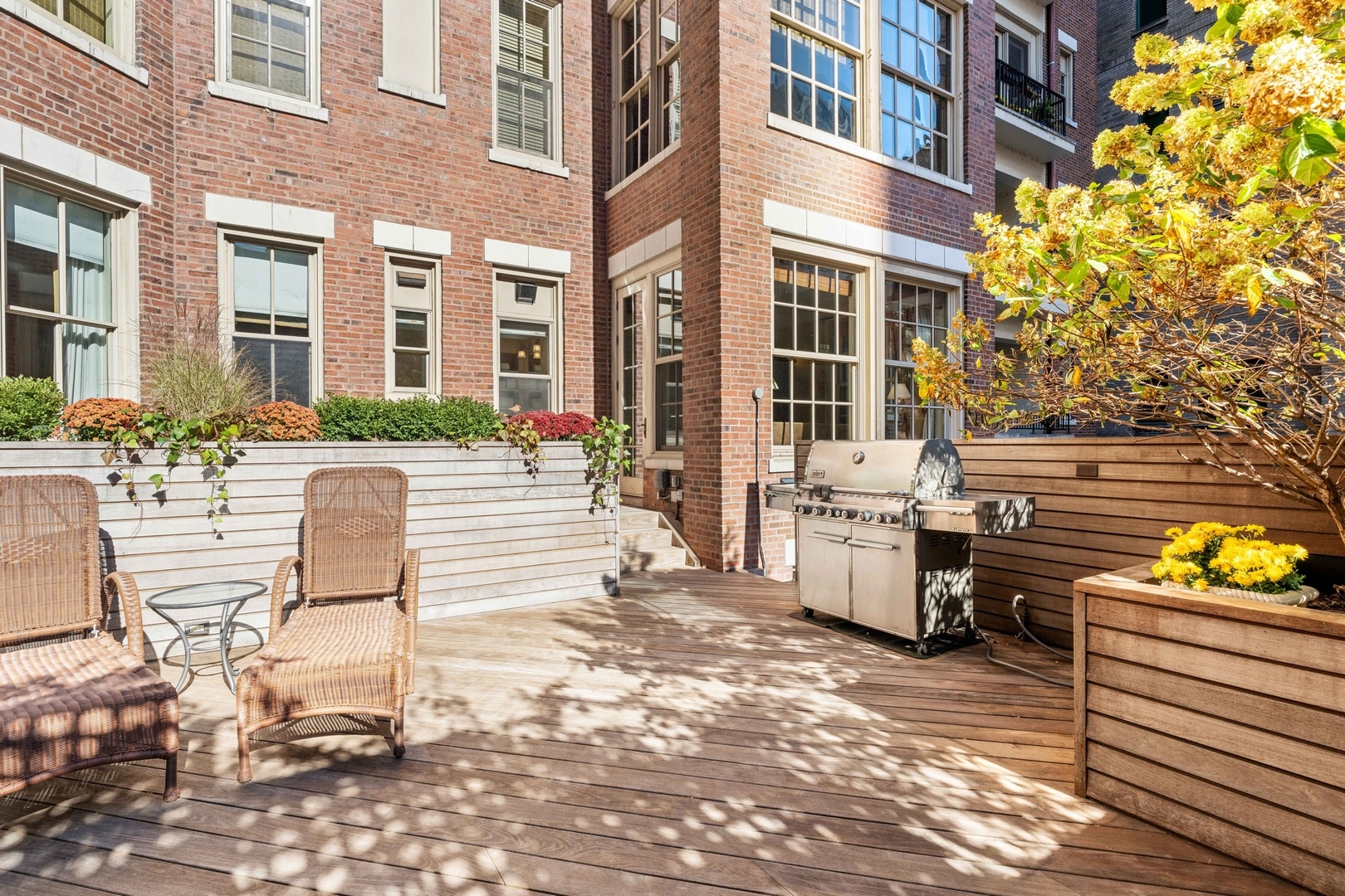 199 E Lake Shore Drive Unit: 3