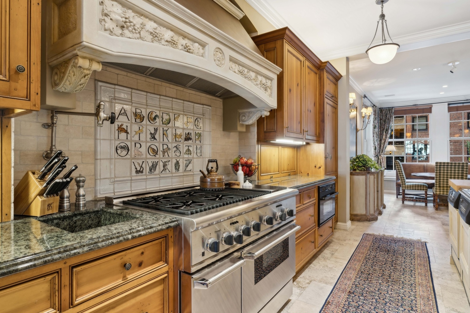 199 E Lake Shore Drive Unit: 3