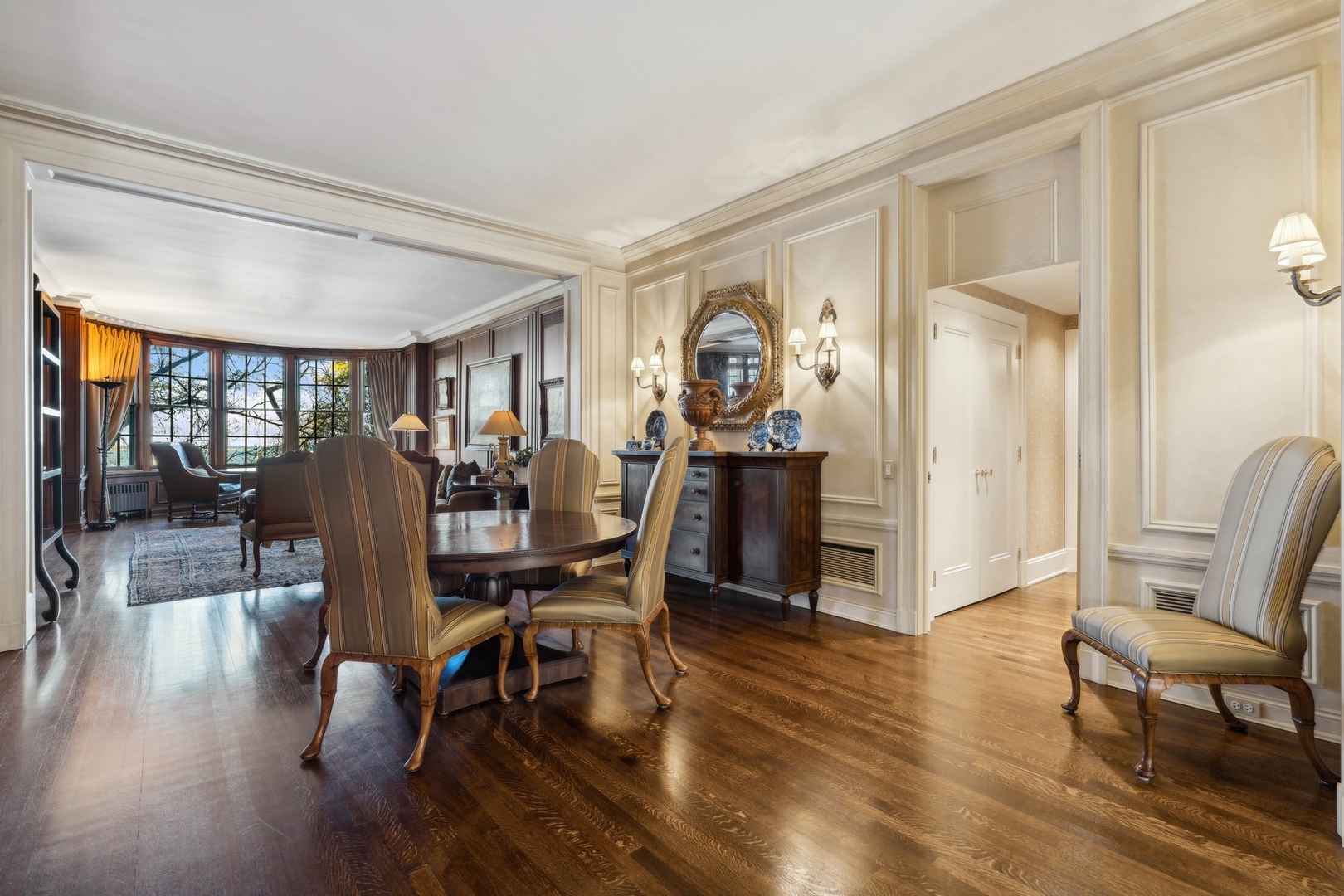 199 E Lake Shore Drive Unit: 3