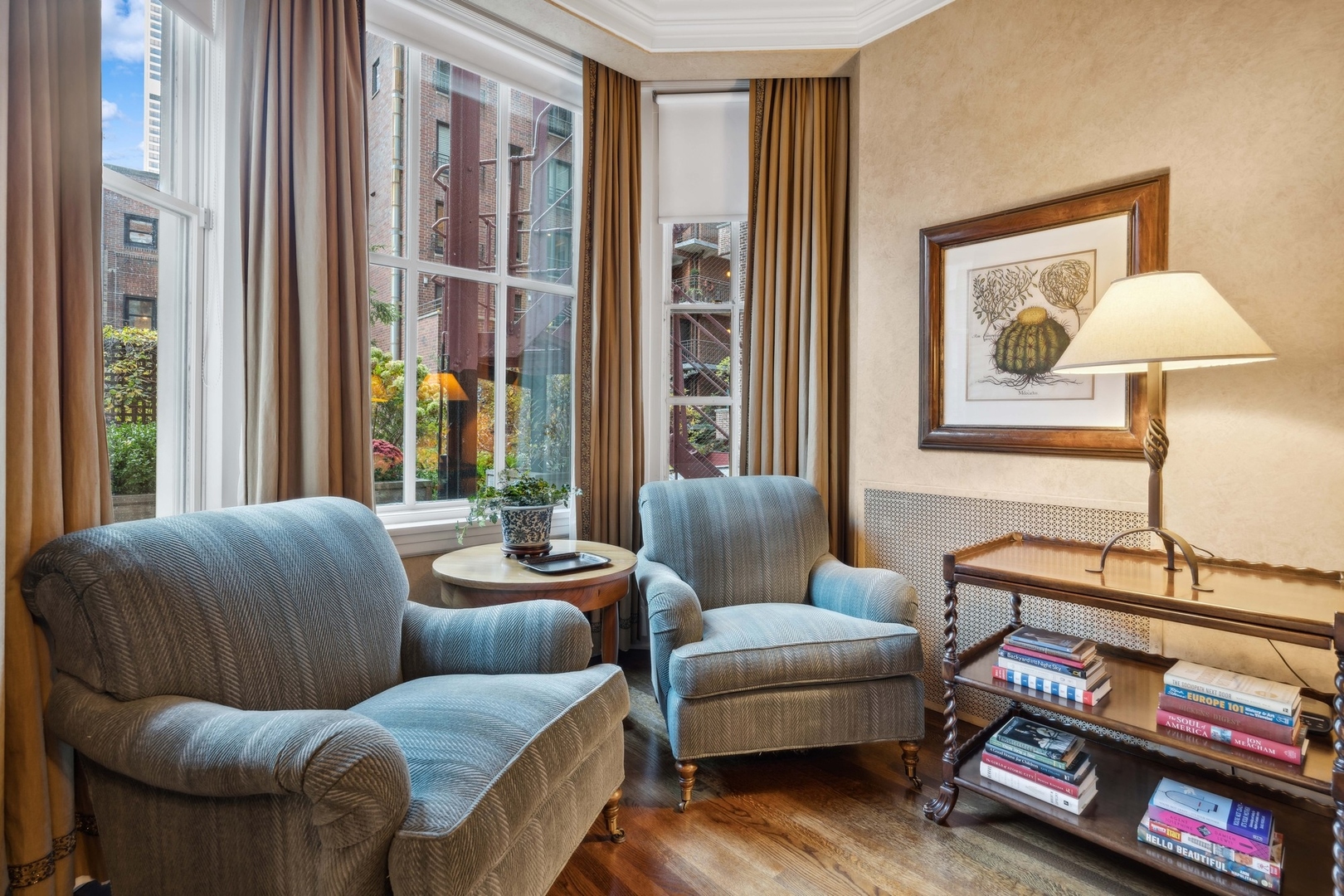 199 E Lake Shore Drive Unit: 3