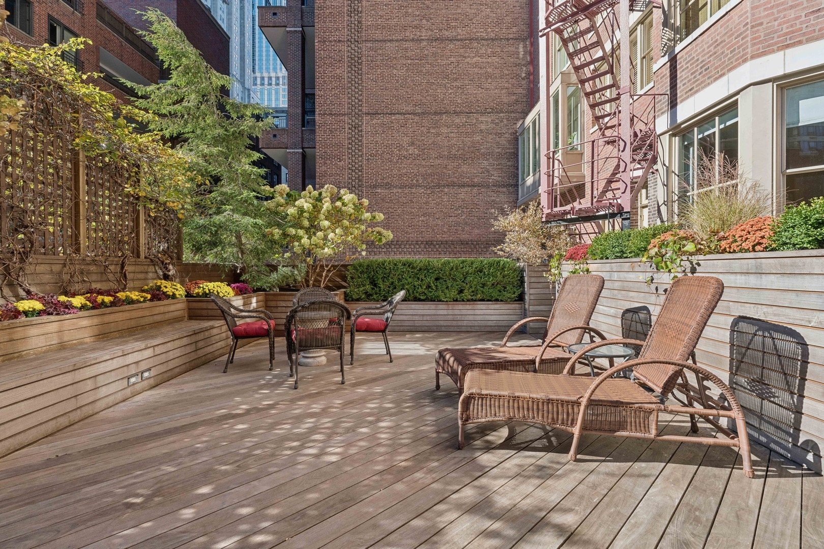 199 E Lake Shore Drive Unit: 3