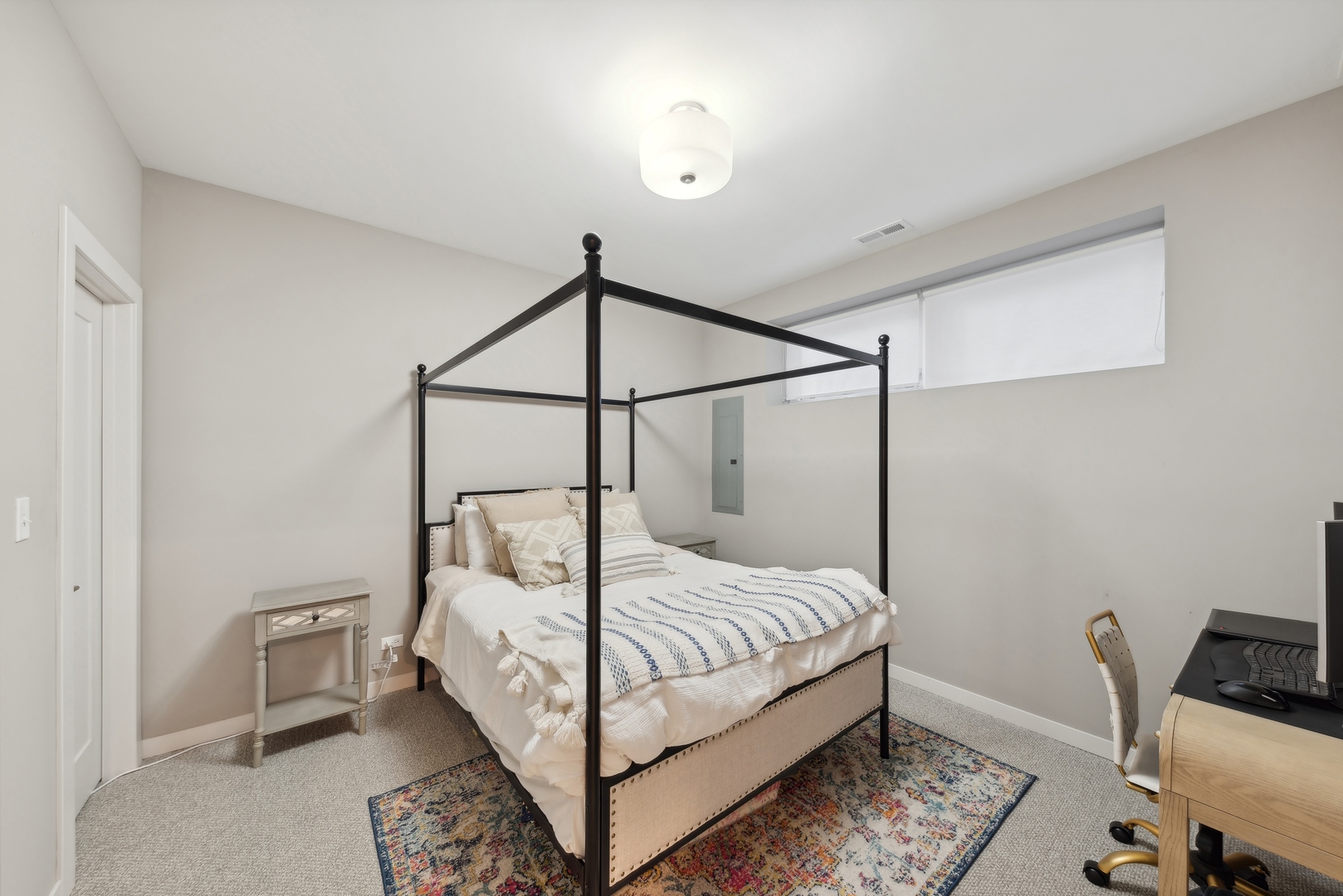 3817 N Christiana Avenue