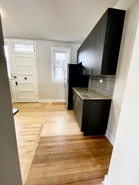 4450 N Winchester Avenue Unit: 3