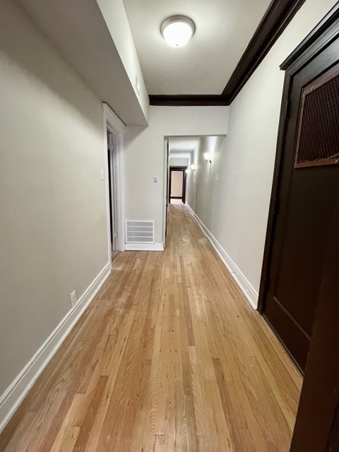 4450 N Winchester Avenue Unit: 3