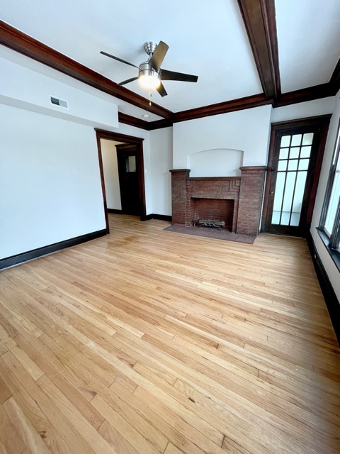 4450 N Winchester Avenue Unit: 3