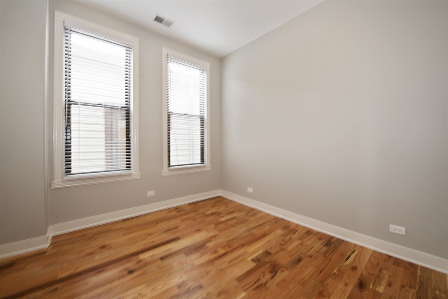 751 W Buckingham Place Unit: 2