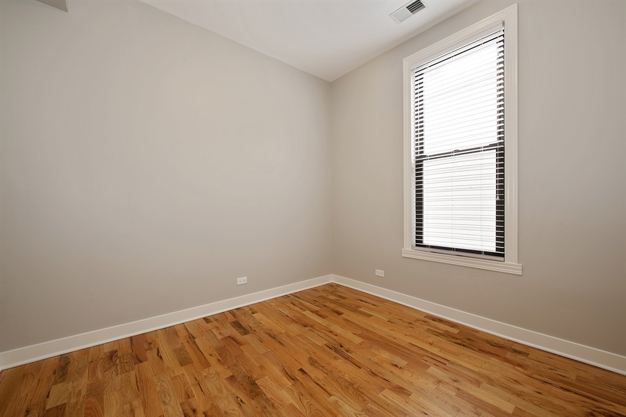 751 W Buckingham Place Unit: 2