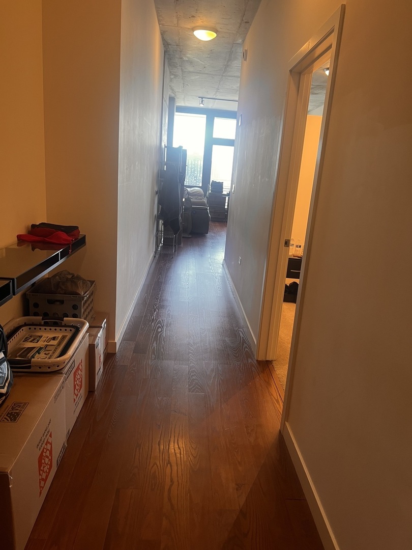 235 W Van Buren Street Unit: 3810